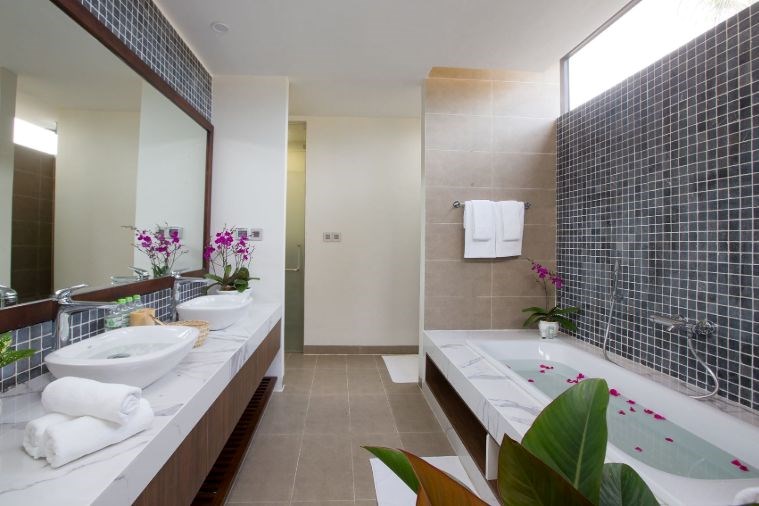 Four Bedrooms Villa Garden View